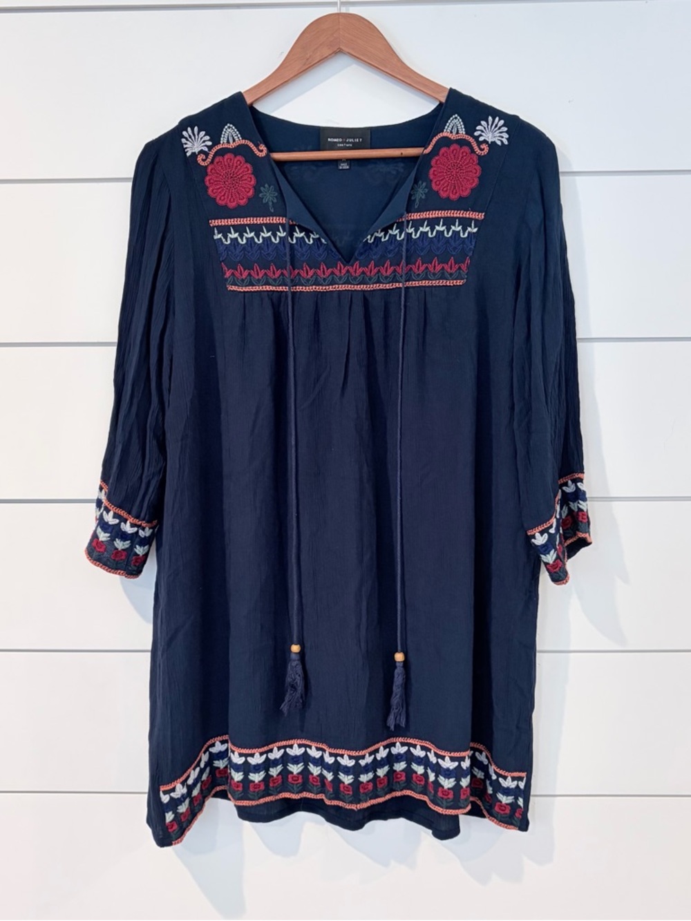Romeo + Juliet Embroidered Tunic Dress Boho Peasant Festival Navy M Vintage